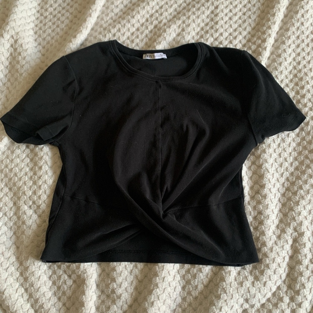 Zara Black Twist Front Tee Large